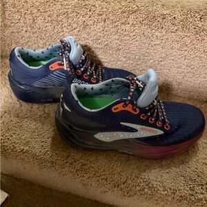 Rundisney Brooks shoes
